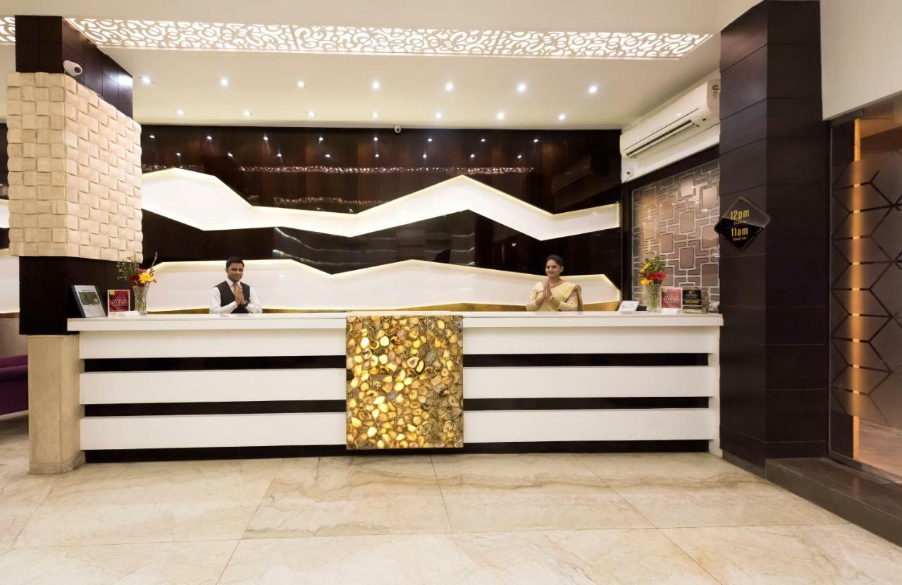 Hotel Manama Mumbai  Buitenkant foto