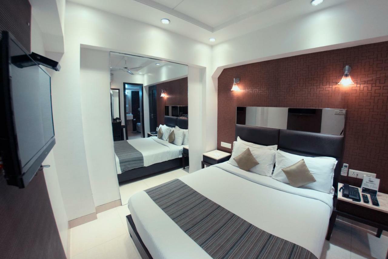 Hotel Manama Mumbai  Buitenkant foto
