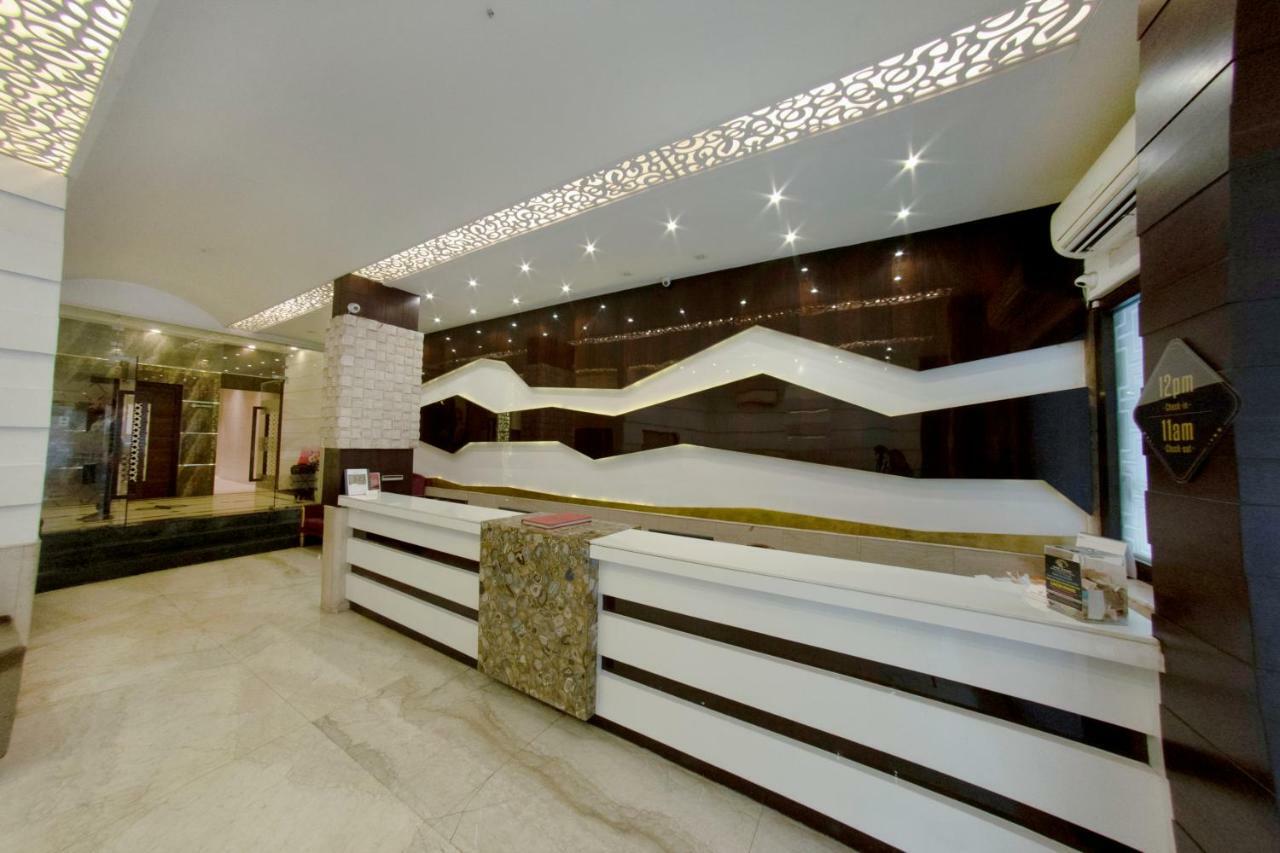 Hotel Manama Mumbai  Buitenkant foto
